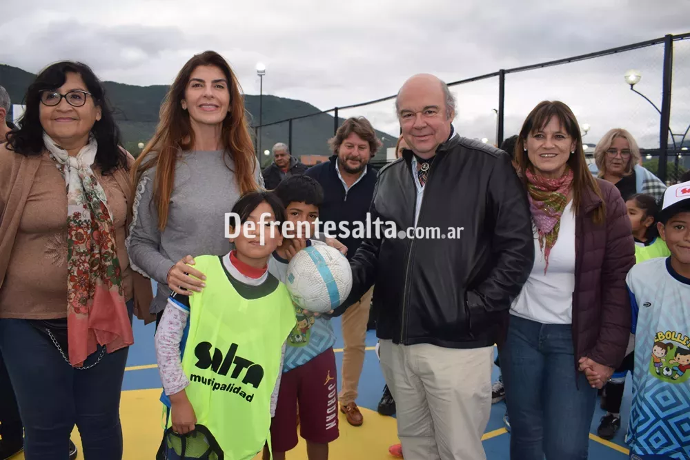 Inauguración de playon deportivo en Gauchito Gil