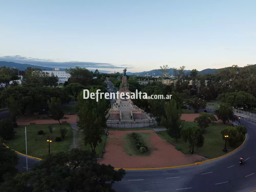 Monumento 20 de Febrero 2