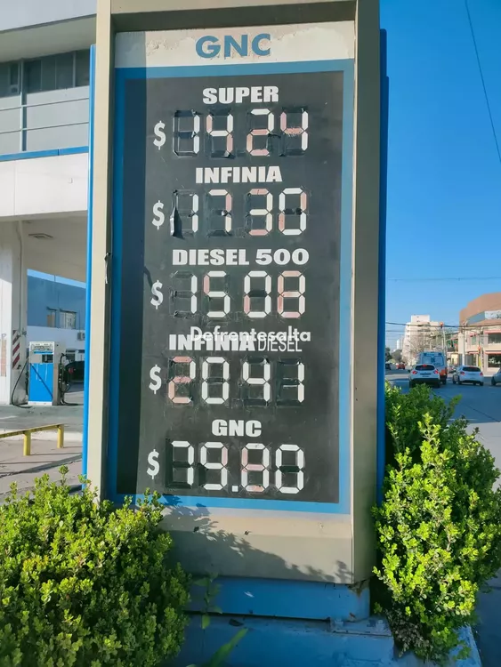 b5bcc2b3-184a-41e1-b00d-fd198c406062