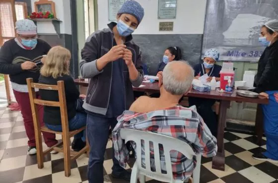 83644-se-aplicaran-vacunas-contra-covid-19-y-antigripales-durante-el-fin-de-semana-en-la-ciudad-de-salta