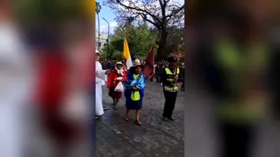 Damniala Luzco, peregrina con 80 desde La Puna.