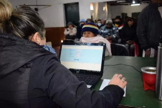 83785-operativo-para-acceder-a-subsidios-de-luz-y-gas