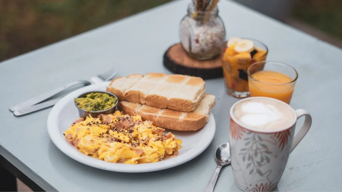 Jacarandá la nueva propuesta en cafetería de campo.