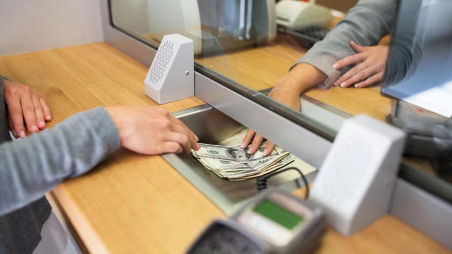 Ilustrativa empleado bancario