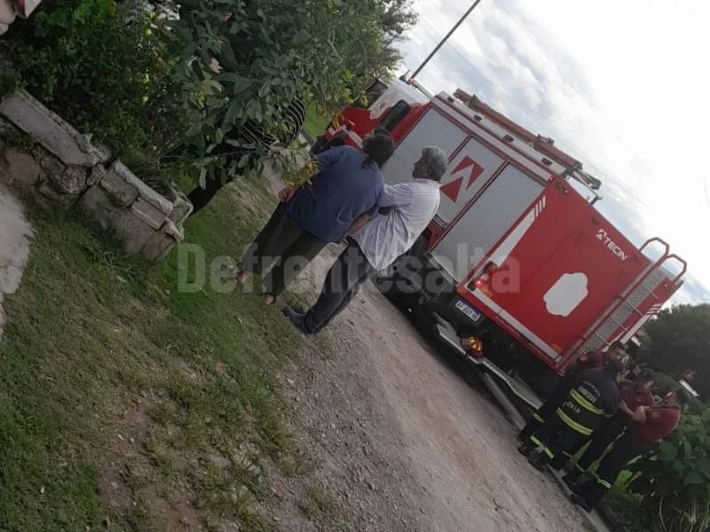 Murió un hombre electrocutado en zona norte.