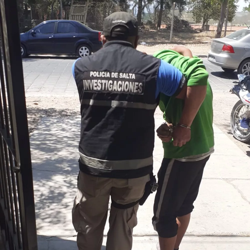 Detención rompevidrieras