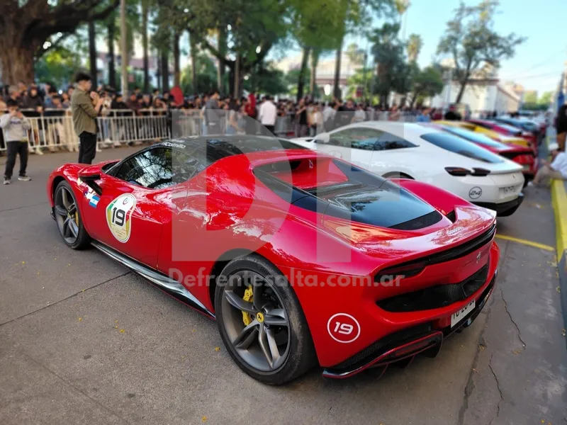 Ferrari en Salta.