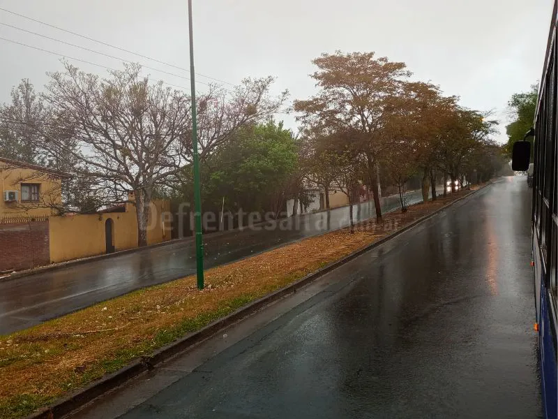 Lluvia en avenida Lacroze. 