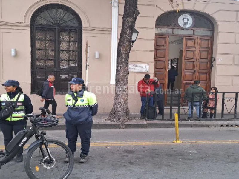 Posible fuga de gas en calle Belgrano al 600.