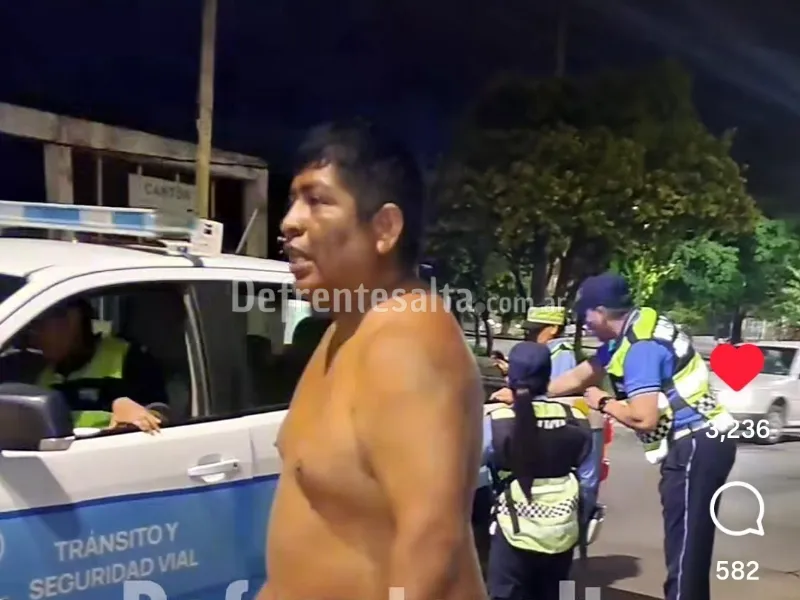 Motociclista ebrio en avenida Reyes Católicos.