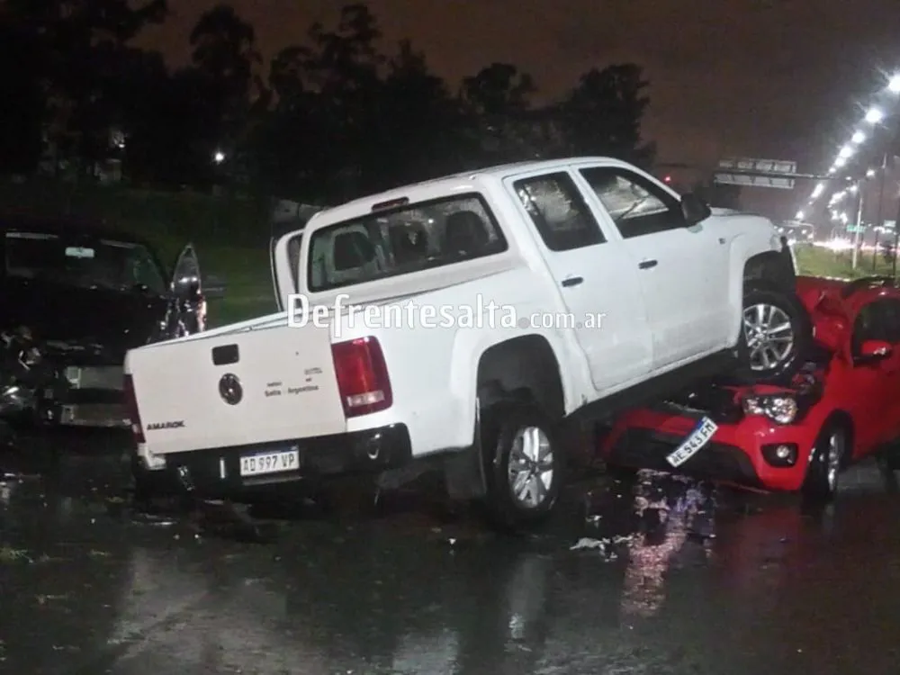 Terrible accidente en avenida Bolivia.