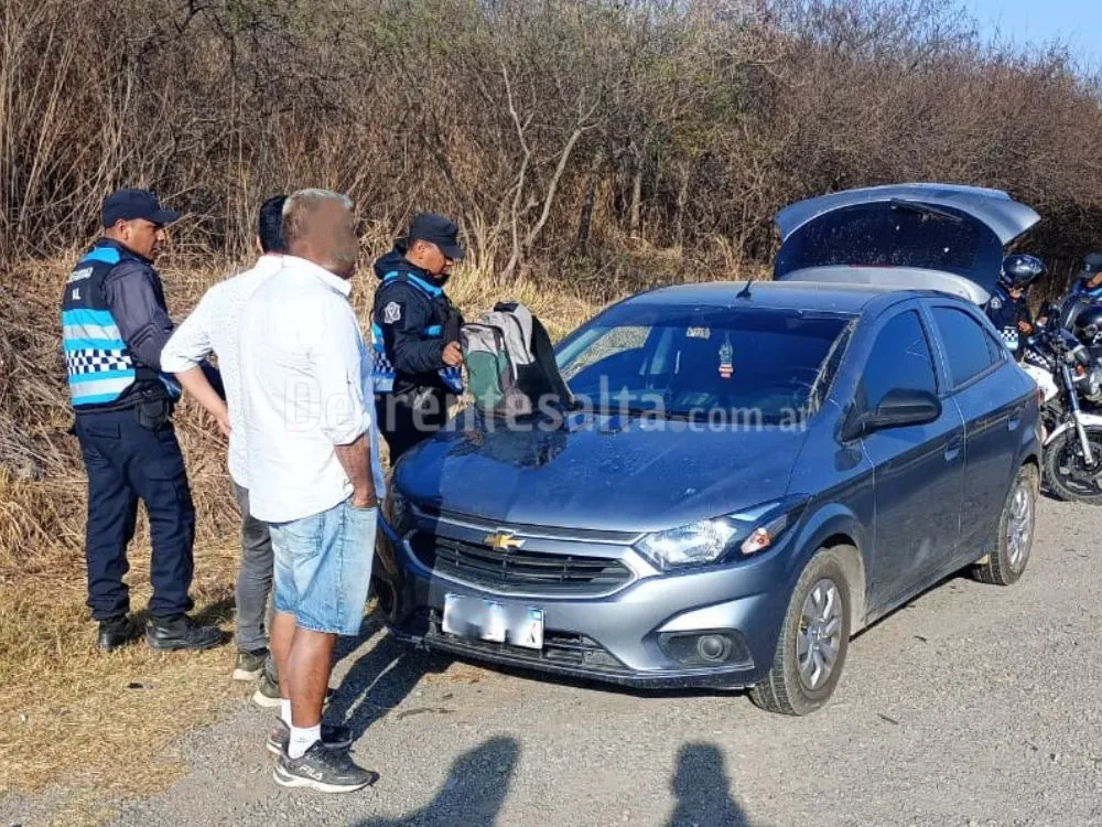 El conductor demorado por la Policía.