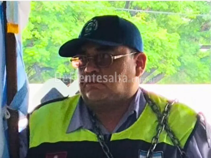 Inspector encadenado en el CCM.