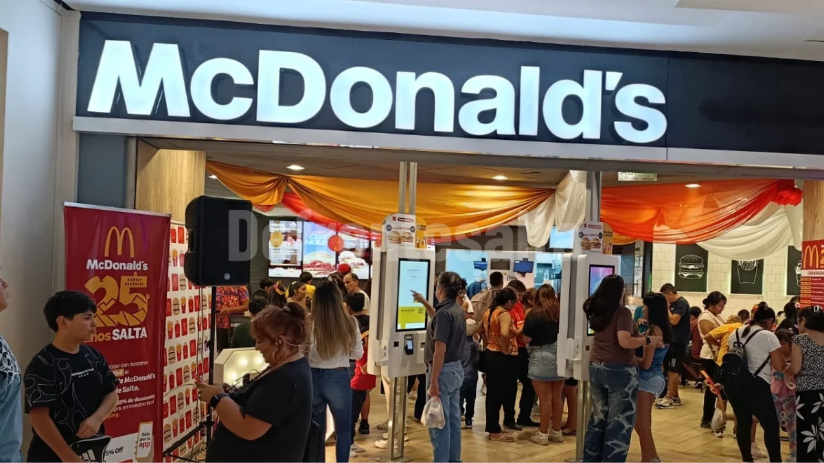 Festejos por los 25 años de McDonald's en Shopping Alto Noa Salta con shows infantiles y sorteos.