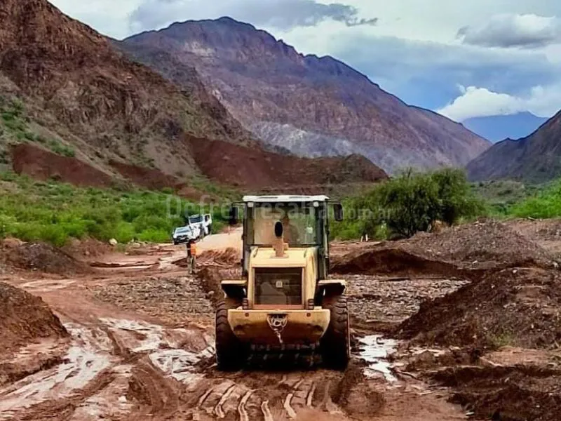 Maquinas trabajando en la RN51