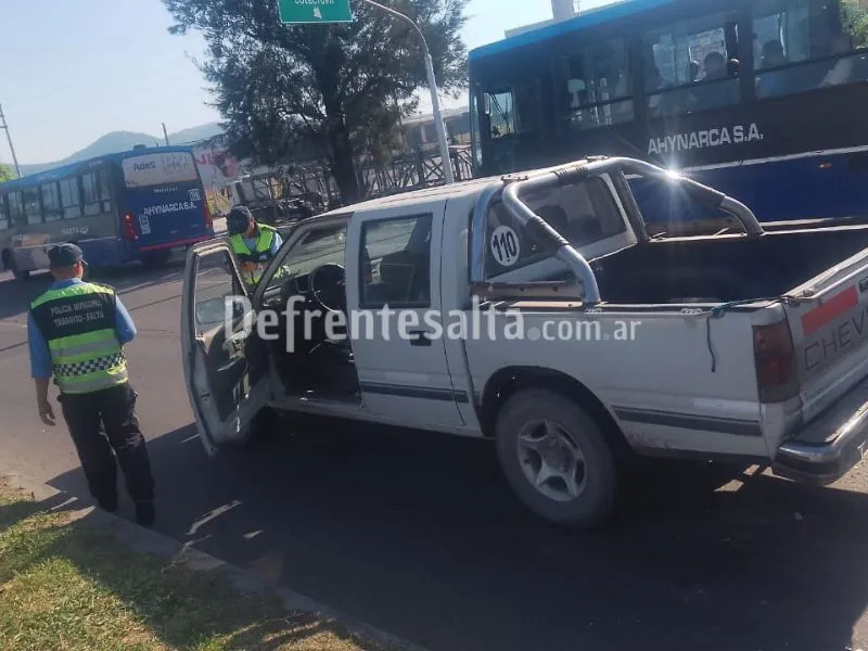 Fuerte choque en av. Paraguay.