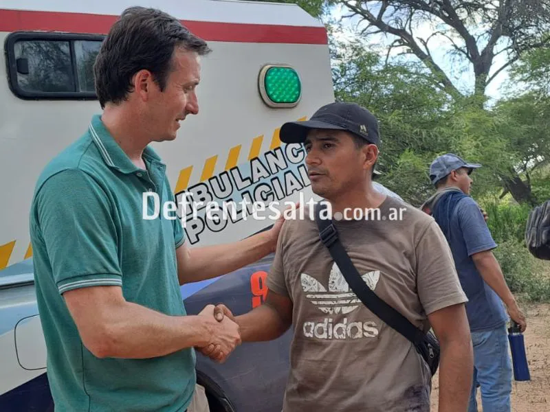 El ministro de Seguridad Sola, con el comisario Flores