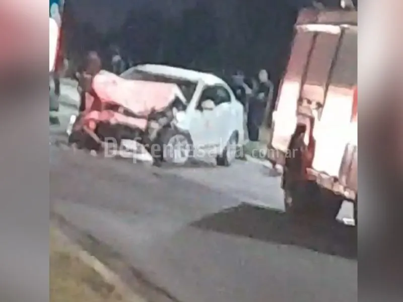 El auto totalmente destrozado.