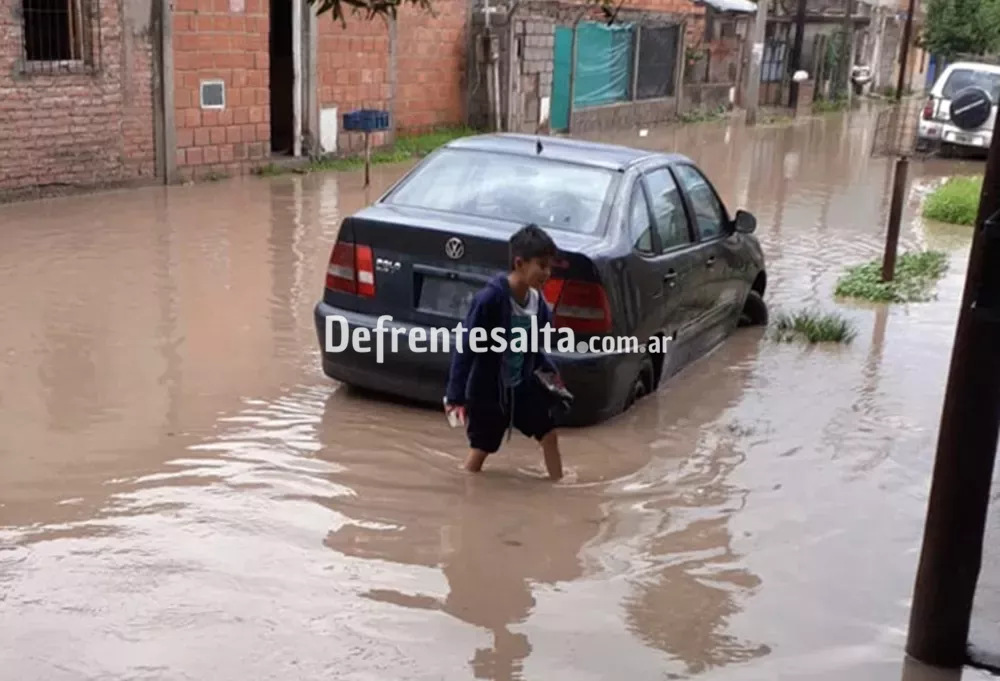 Calles repletas de agua en zona sudeste