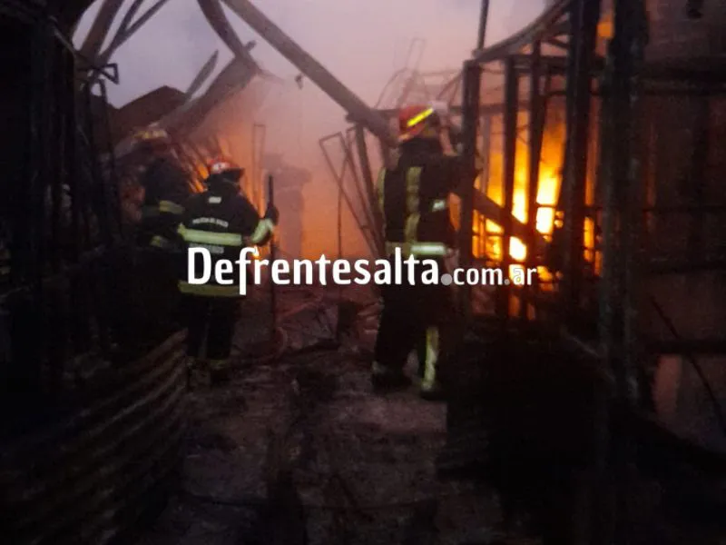 Incendio mercado San Miguel.