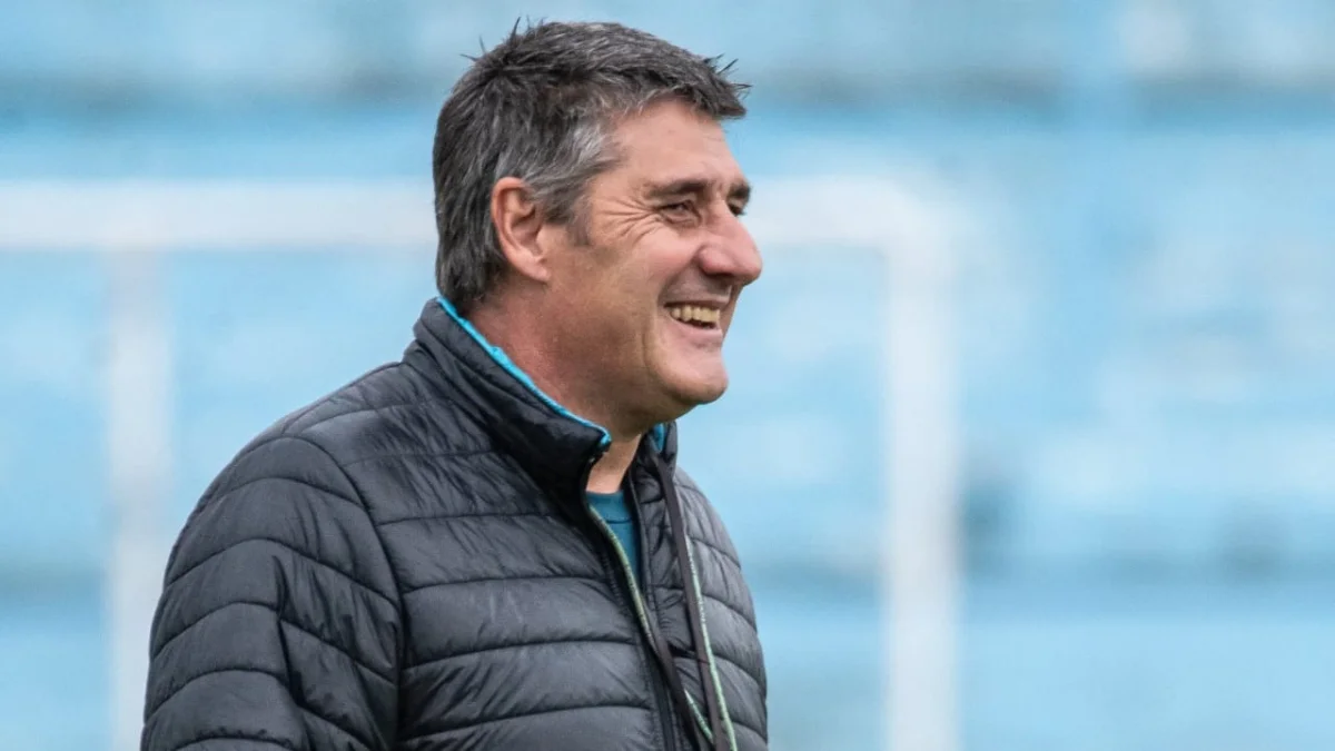 Fernando Quiróz dejó de ser el técnico de Gimansia y Tiro y la dirigencia oficializó su salida.