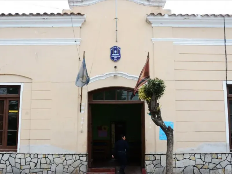 Un hombre se quitó la vida en la comisaría de Rosario de Lerma. 