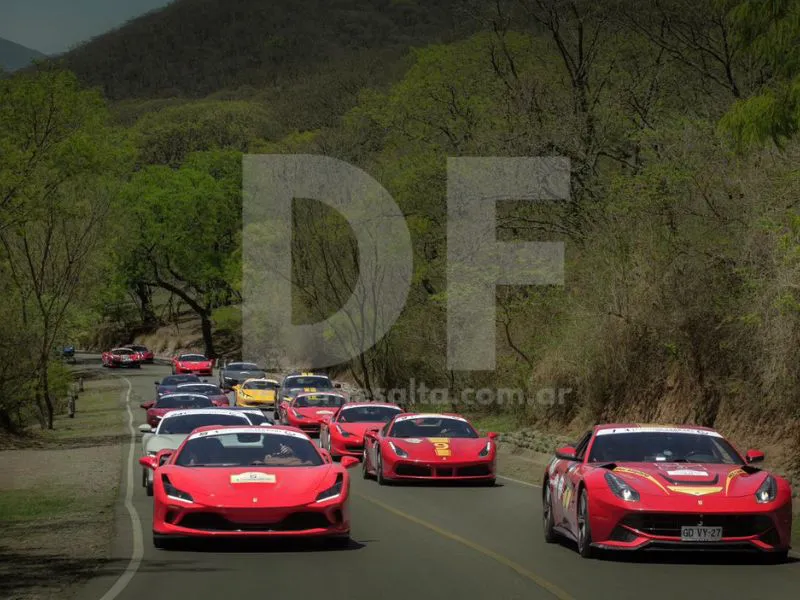 Ferraris en Cafayate.-