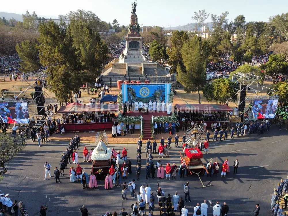 Señor y Virgen del Milagro.