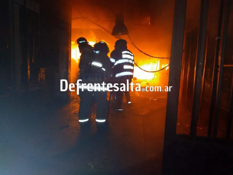 Incendio mercado San Miguel.
