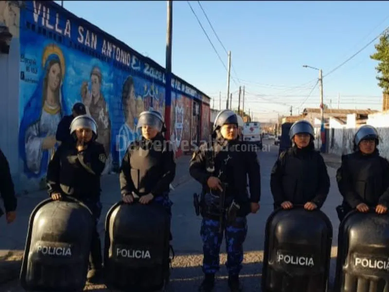 Operativo en villa San Antonio ahora.