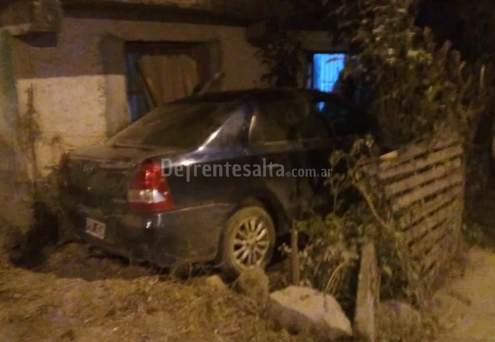Auto incrustado