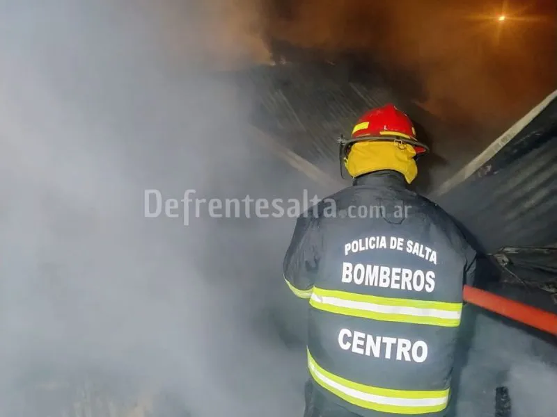 Incendio en Juan Manuel de Rosas.