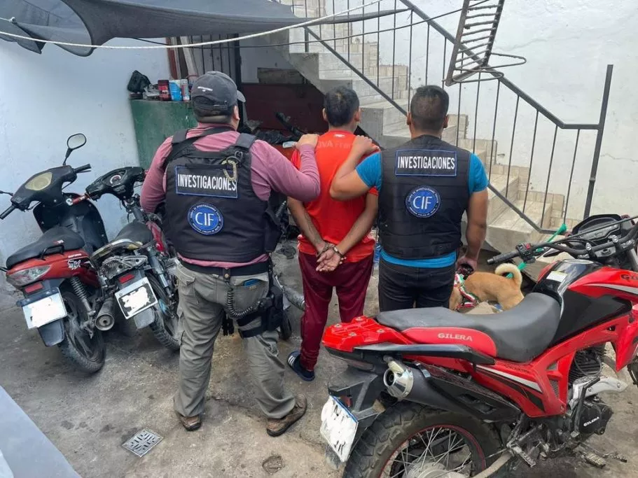 Policía