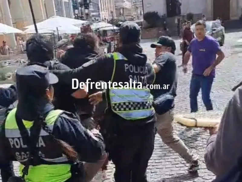 La pelea de los arbólitos en Salta. 