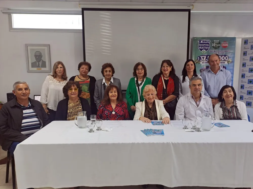 Autoridades del Hospital Oñativia
