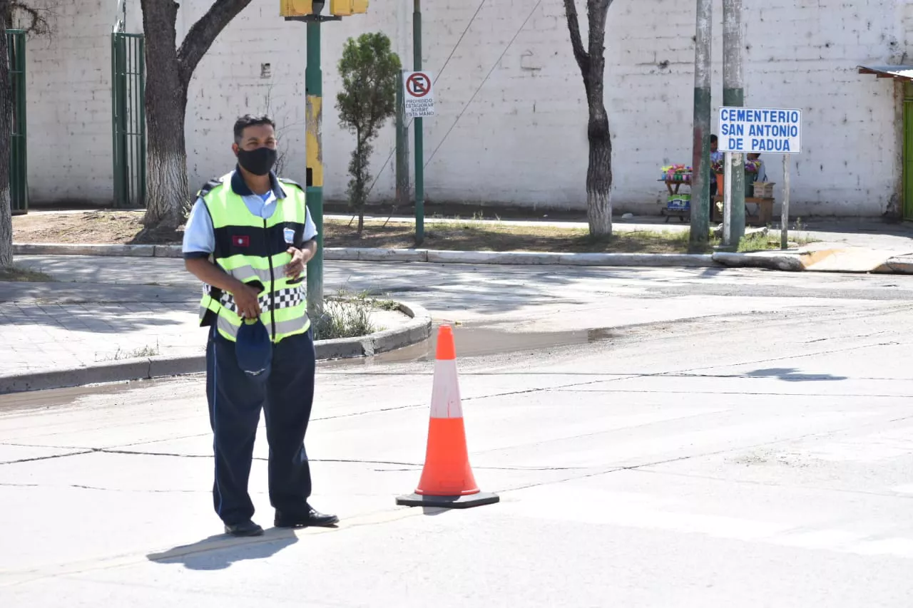 Controles de tránsito en los cementerios