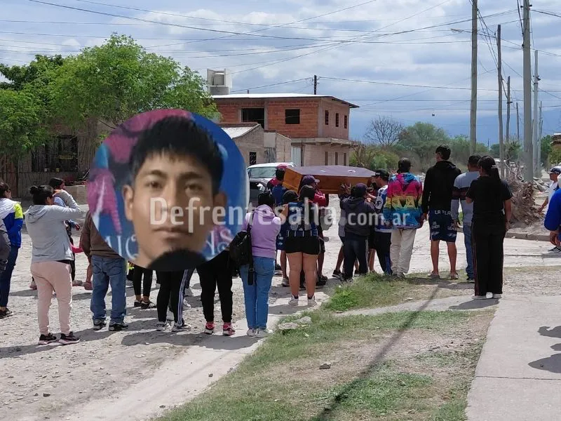 Último adiós a Ezequiel Avendaño.