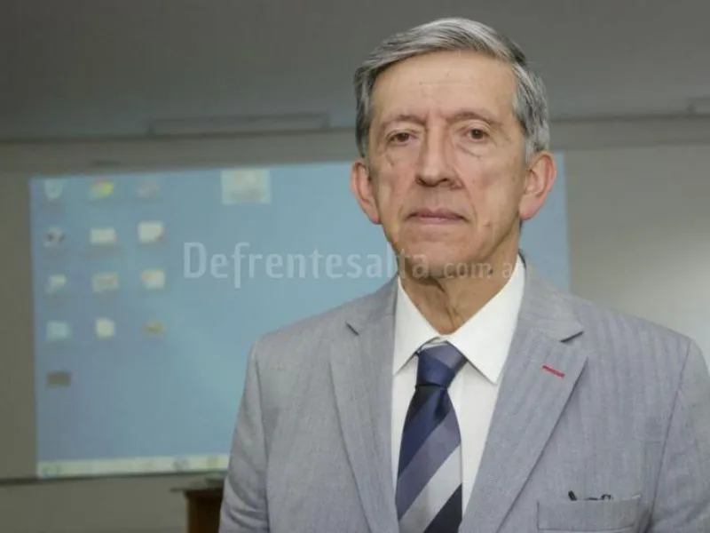 Armando Caro Figueroa.
