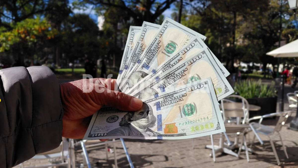 dólar