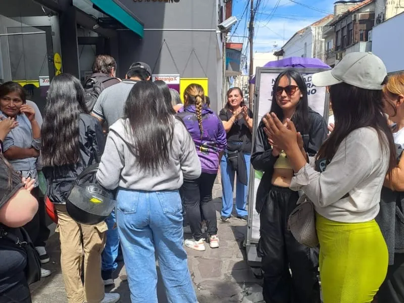 Protesta de feriantes de Ciudad del Milagro en Espacios Públicos. 