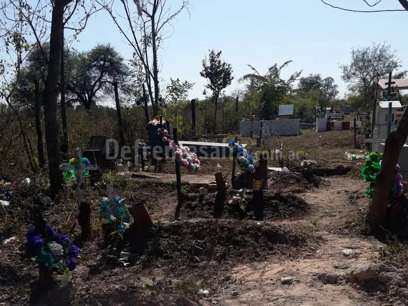 El cementerio dónde encontraron los restos óseos.  Salvador Mazza. 