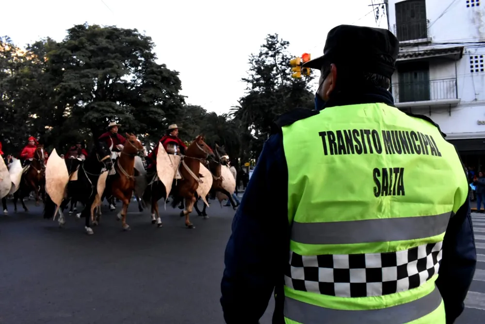 Operativo de tránsito por desfile