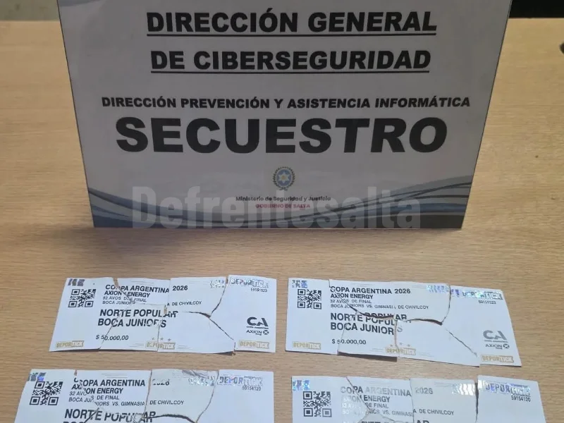 Detenidos por vendes entradas falsas.