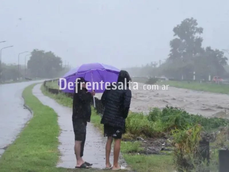 Feroz tormenta en Tucumán. 