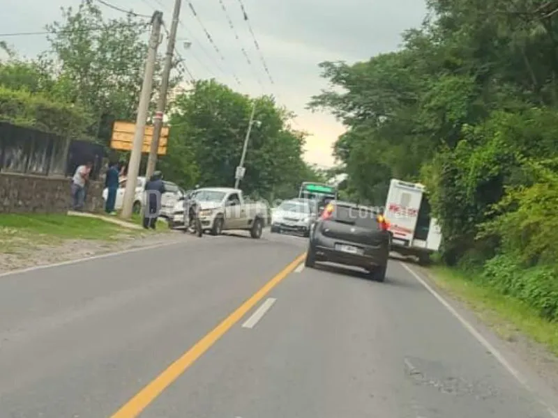 Choque frontal en ruta 51.