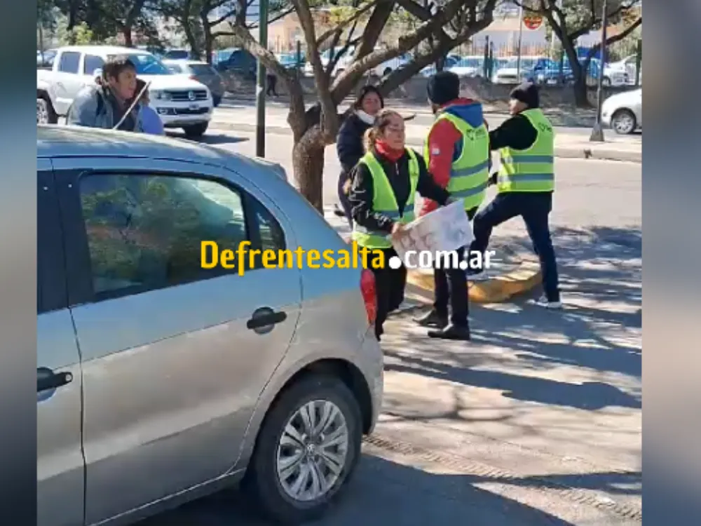Enfrentamientos entre inspectores y vendedores.