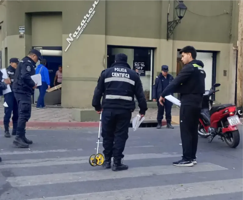 Gravísimo accidente en San Juan y 10 de Octubre