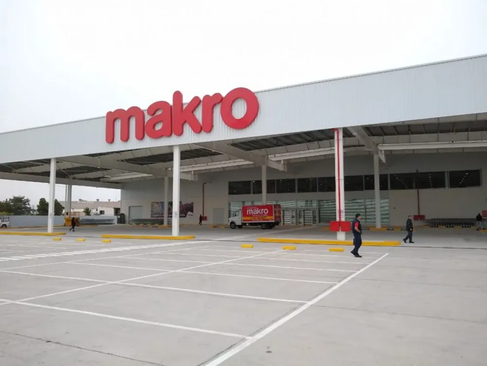 Super Makro