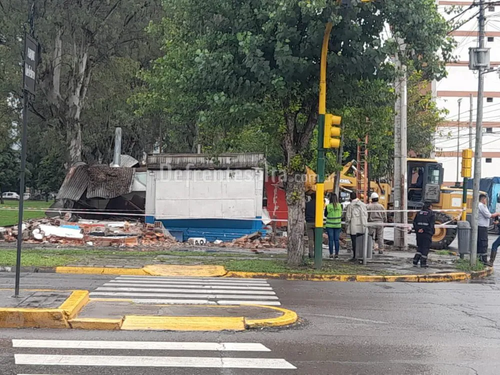 Puesto de comidas del Monumento a Güemes. Oscar Lezcano.