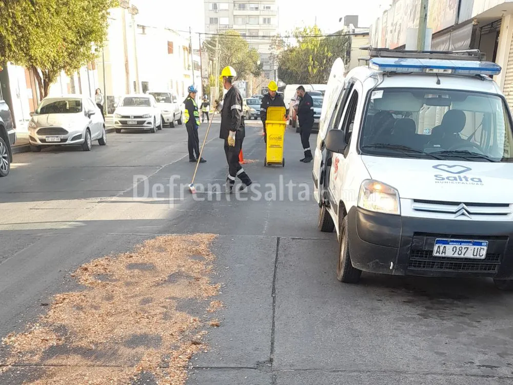 Derrame de aceite en Gorriti al 300. Foto: Sol Salas